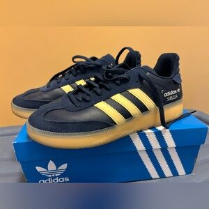 Adidas Samba - Size 8.5M